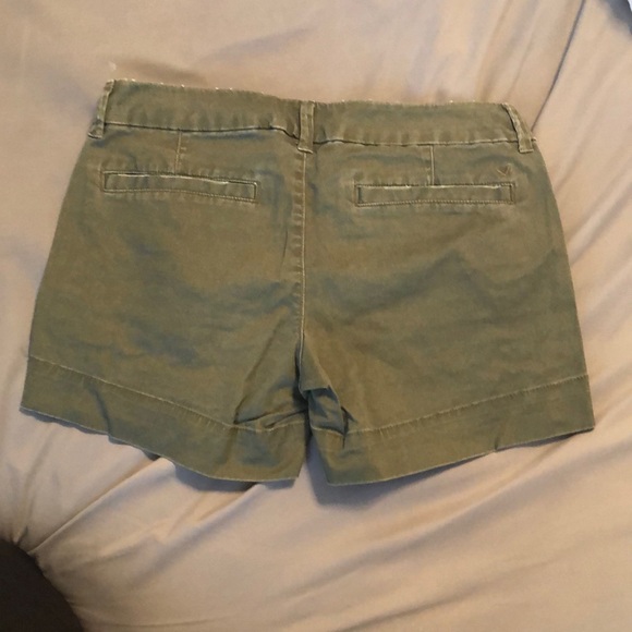 American Eagle Shorts - Picture 2 of 4
